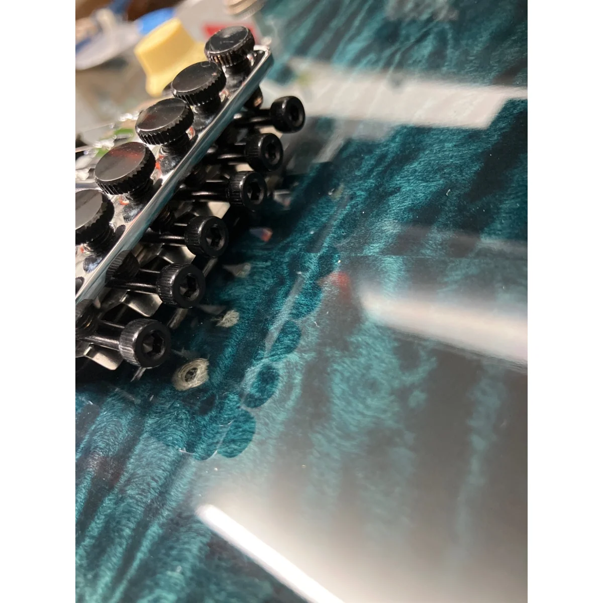 STERLING BY MUSIC MAN Axis AX50QM Yucatan Blue – Stock B